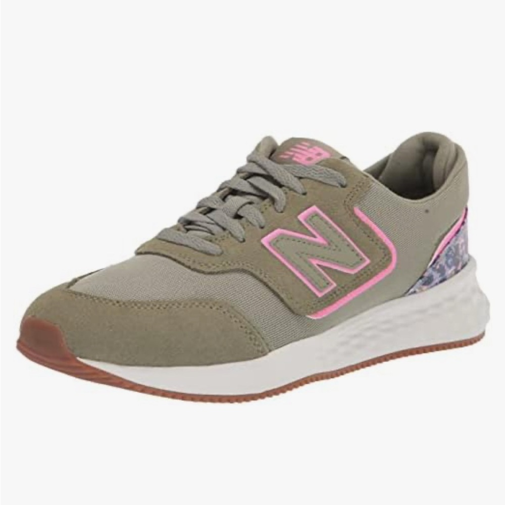 Women’s size 11 New Balance Fresh Foam X70 V1